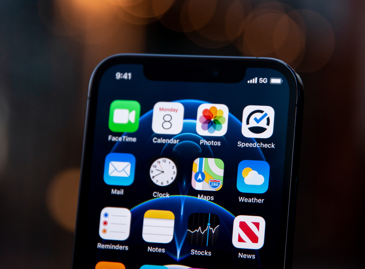 富裕苹果手机维修分享为什么 iPhone 12 在冬季会自动关机 