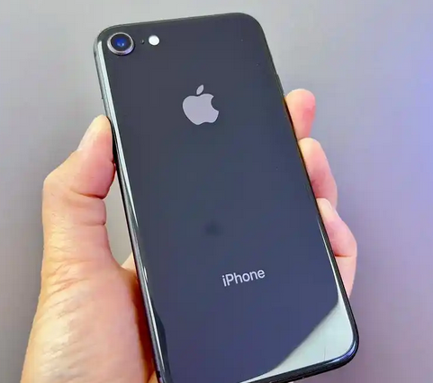 富裕苹果8系统维修分享iPhone8手机系统升级后无法开机如何修复 